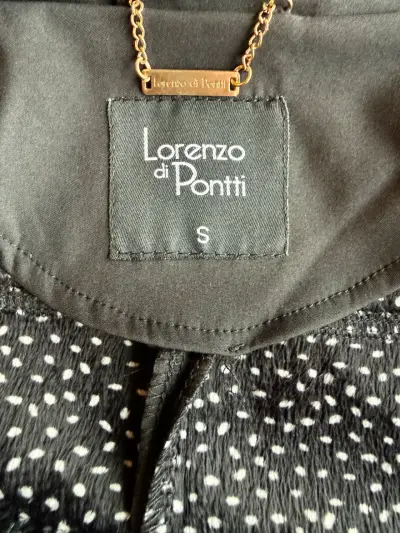 Chaqueta negra con capucha Lorenzo di Pontti - miniatura 4