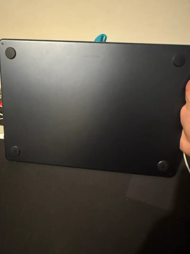 MacBook Air 15 pulgadas M3 24GB - 3