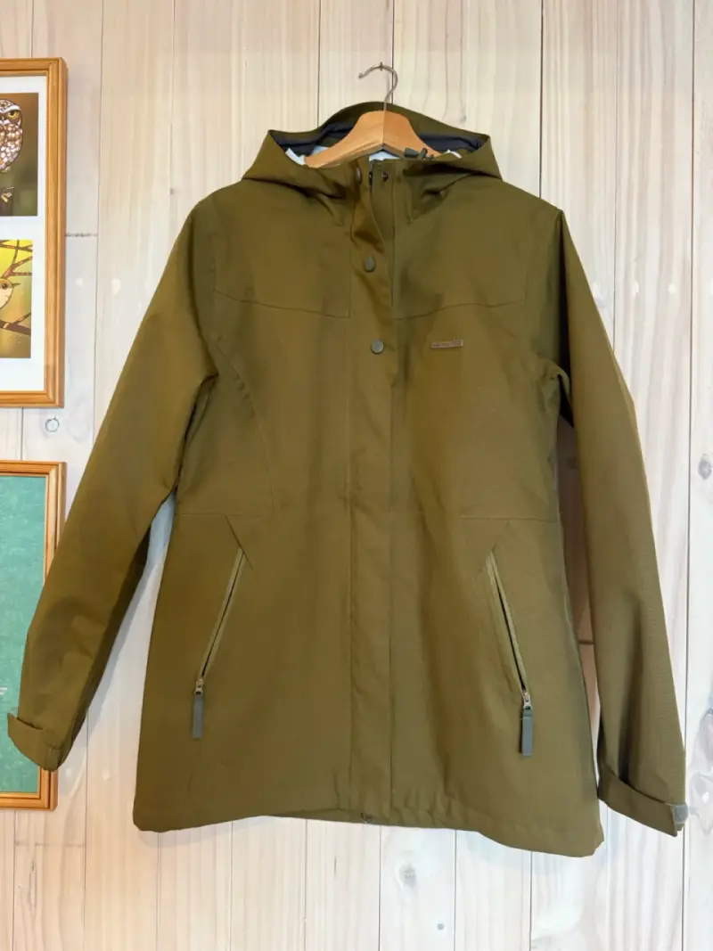 Chaqueta impermeable Haka Honu color caqui - 1
