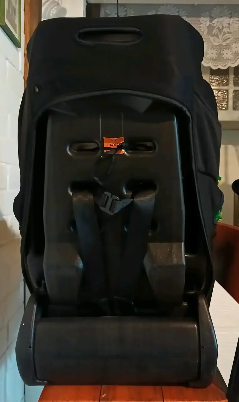 Silla de Auto Infanti Negra para Bebé - 3