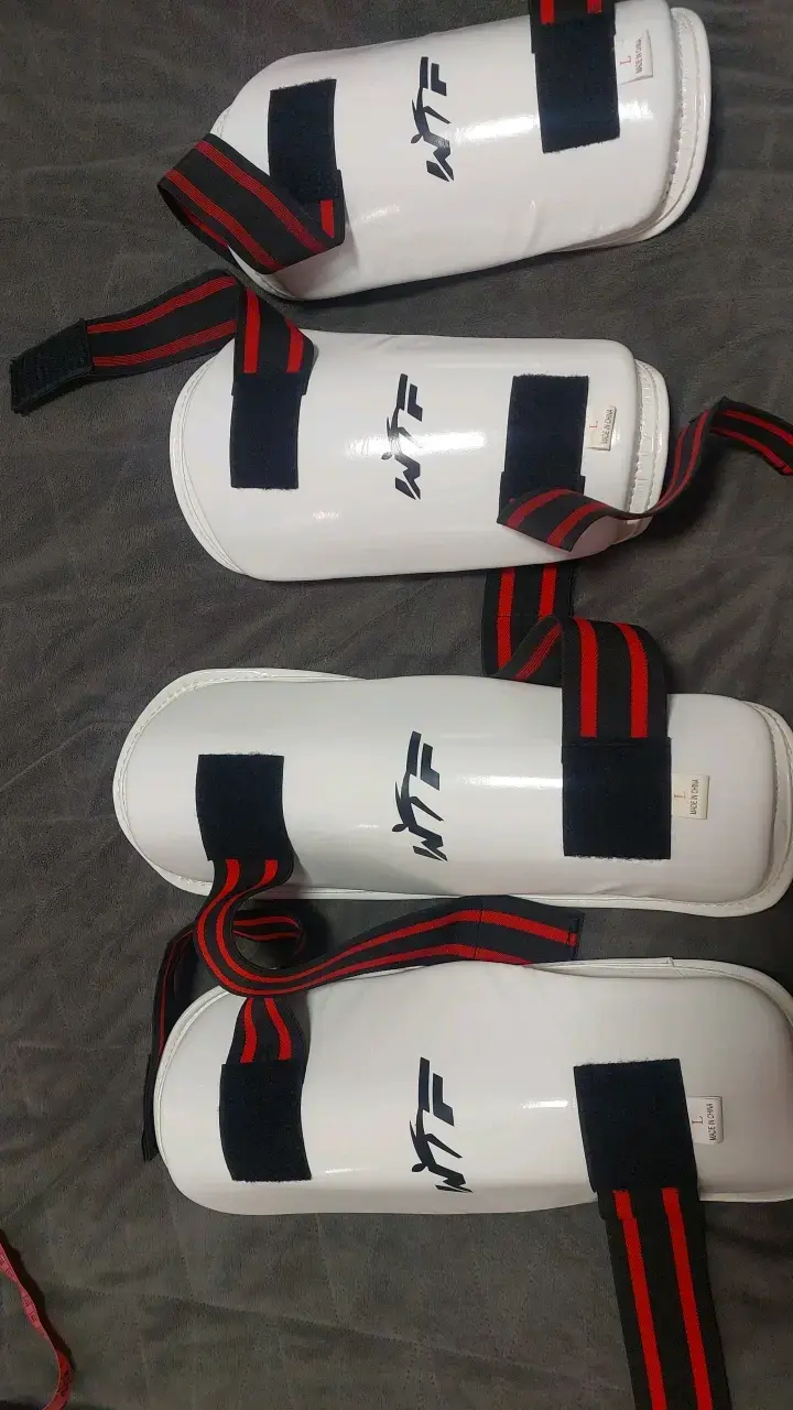 Espinilleras de Taekwondo WTF con correas ajustabl - 2