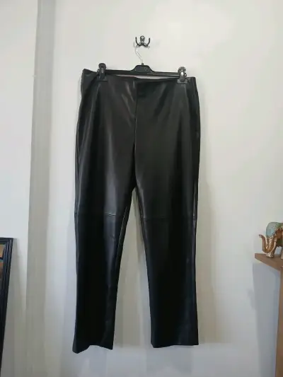 Pantalones de cuero negro Cacharel talla L - miniatura 1