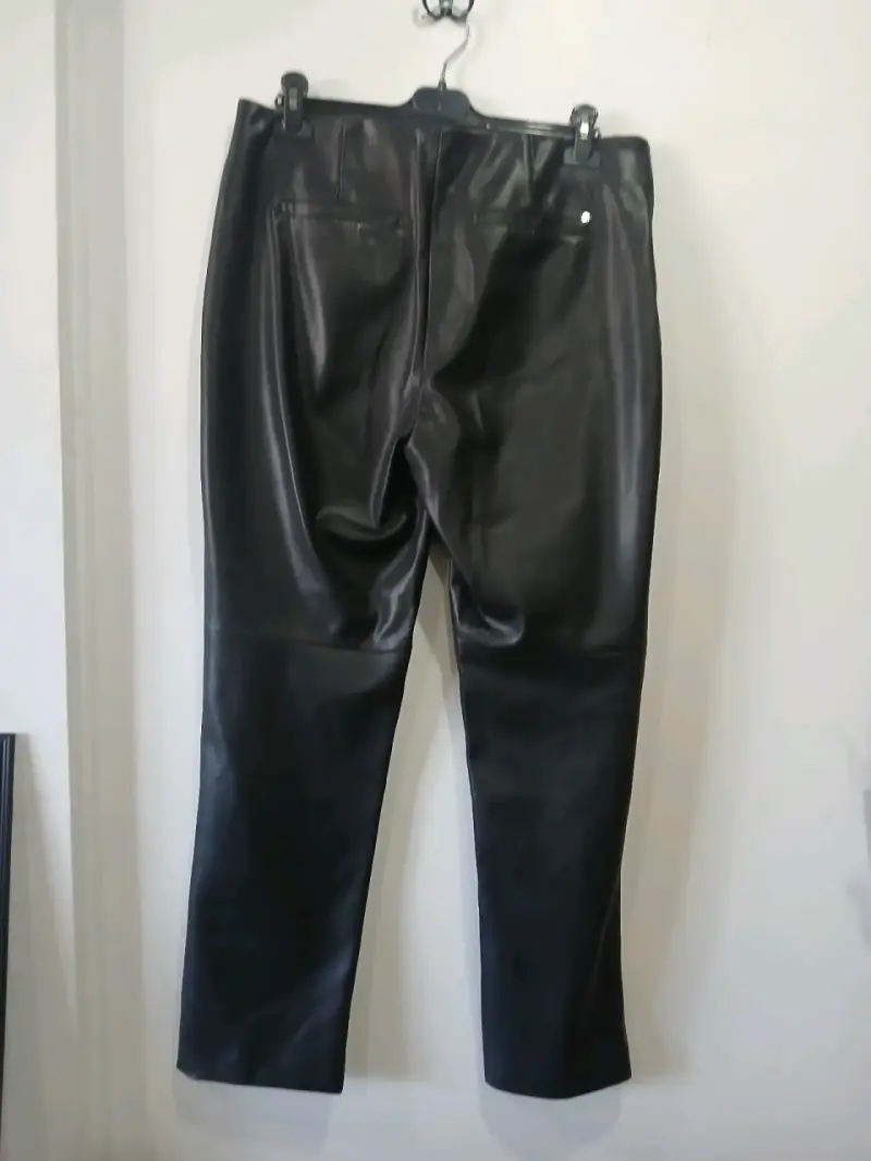 Pantalones de cuero negro Cacharel talla L - 2