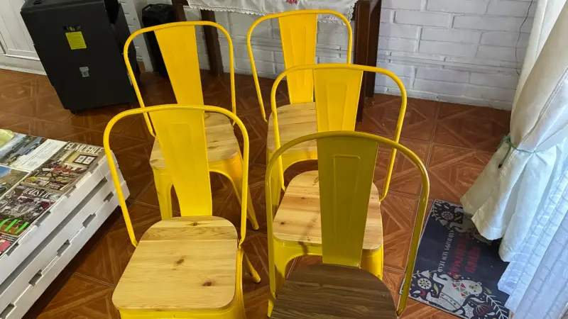 Juego de 6 sillas tolix con asiento - 1
