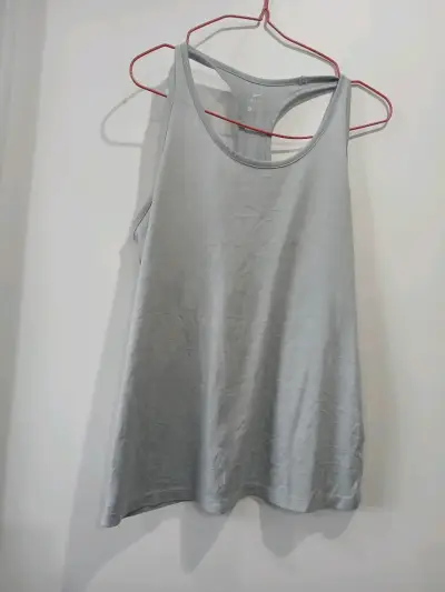 Polera Deportiva Nike Dri-Fit Gris - miniatura 1