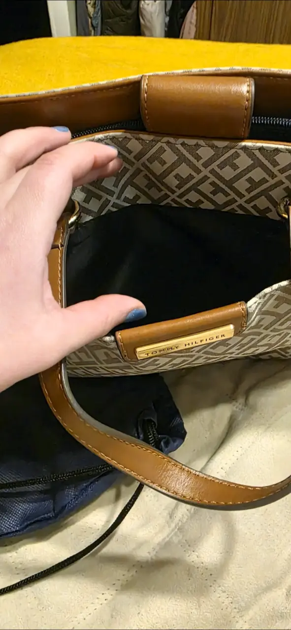 Bolso tote Tommy Hilfiger beige con logo - 4