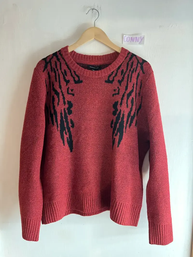 Suéter / chaleco rojo con diseño - 2