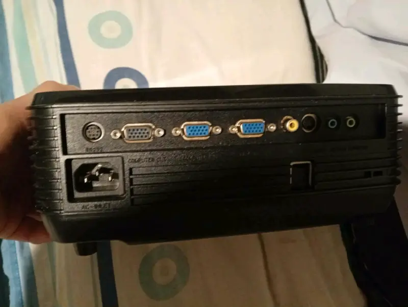 Proyector ViewSonic DLP con múltiples entradas - 3
