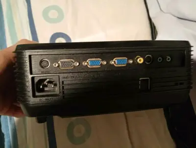 Proyector ViewSonic DLP con múltiples entradas - miniatura 3