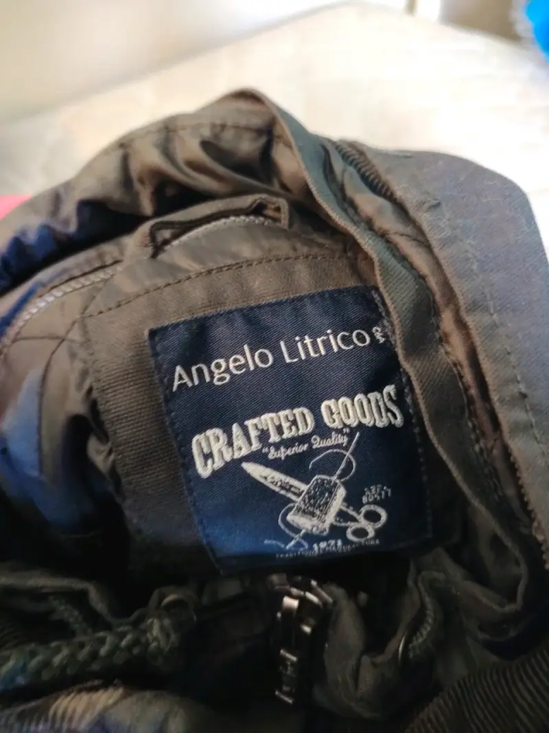Parka negra con capucha Angelo Litrico - 3