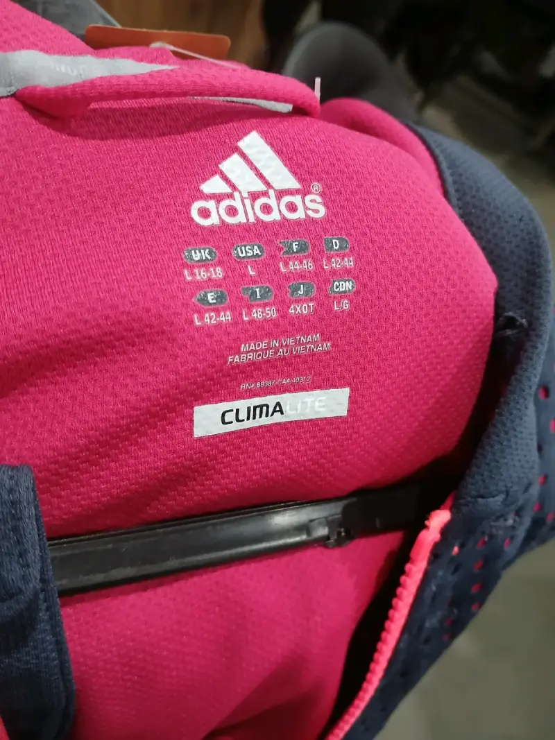 Chaqueta deportiva Adidas ClimaLite azul y rosa - 4