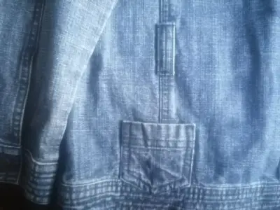 Chaqueta de mezclilla azul para mujer - miniatura 3