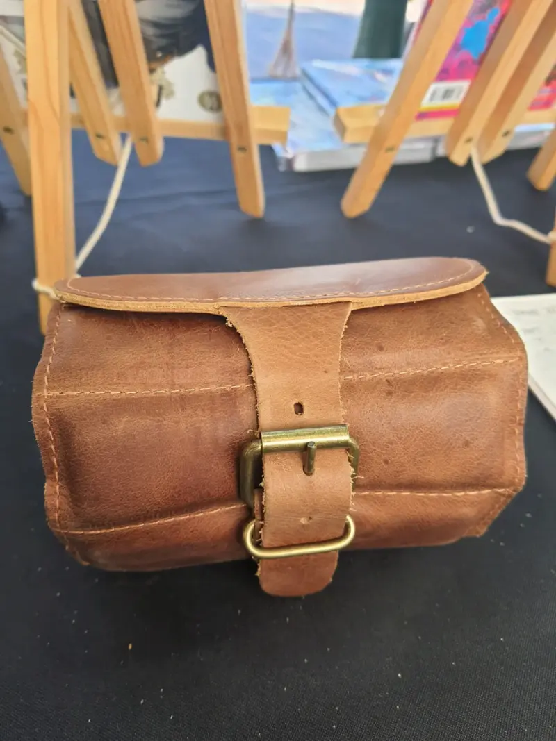 Estuche de Cuero para Dominó con Fichas - 1