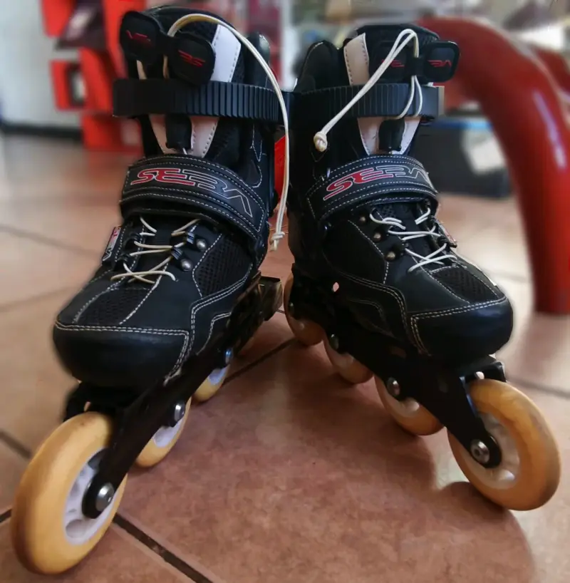 Patines en línea Seba negros con ruedas amarillas - 1