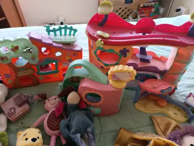 Lote de muñecos de peluche y juguetes infantiles - miniatura 2