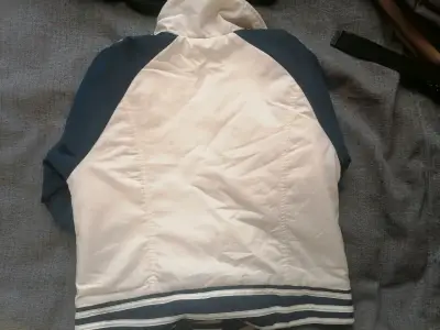 Chaqueta deportiva Adidas vintage blanca y azul - miniatura 2