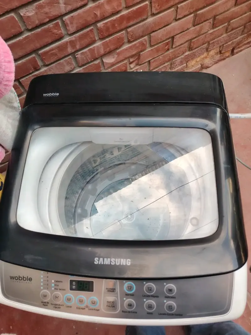Lavadora Samsung Wobble 9 kg en buen estado - 3
