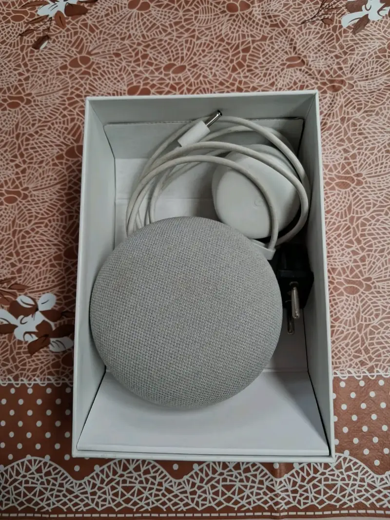 Google Nest Mini 2da Generación Gris Claro - 2