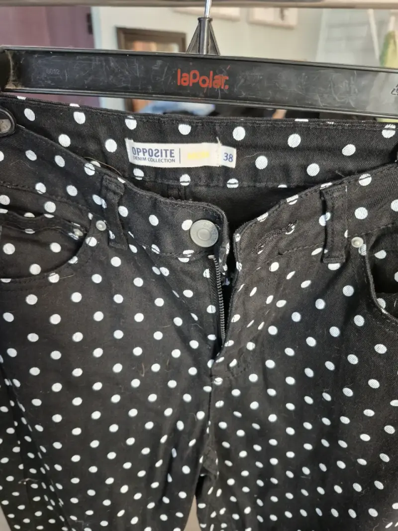 Pantalones de lunares negros Opposite talla 38 - 2