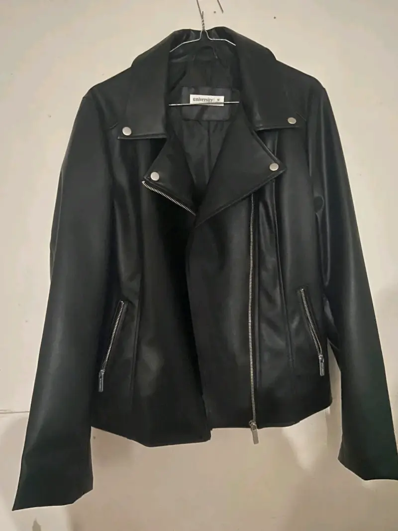 Chaqueta de cuero sintético negra para mujer - 2