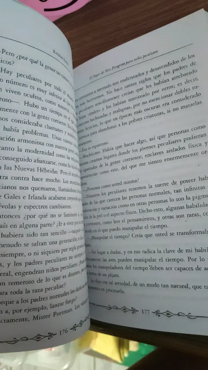 El Hogar de Miss Peregrine para Niños Peculia - 3