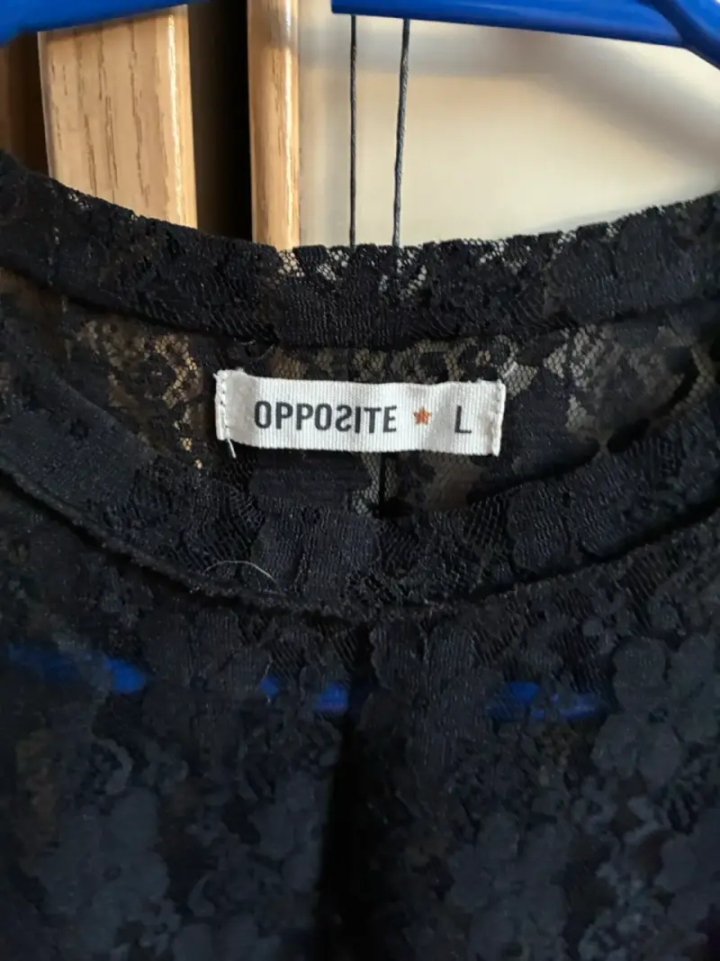 Blusa de encaje negra Opposite talla L - 2