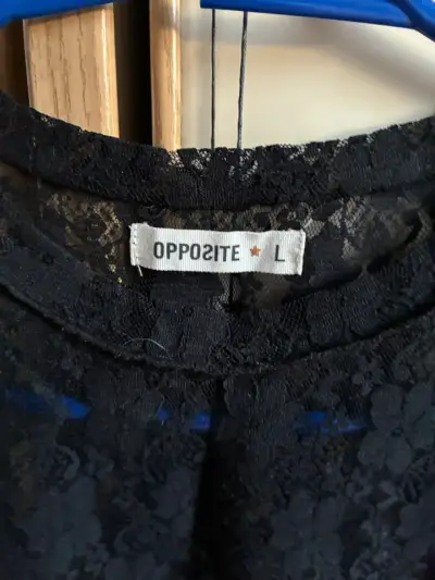 Blusa de encaje negra Opposite talla L - miniatura 2