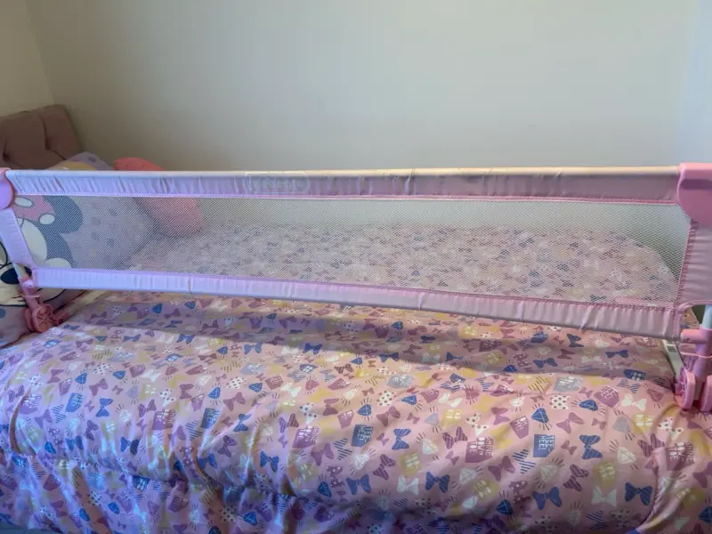 Baranda de seguridad para cama infantil rosa - 2
