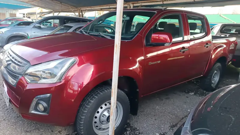 Camioneta Chevrolet D-Max 4x2 Roja - 3