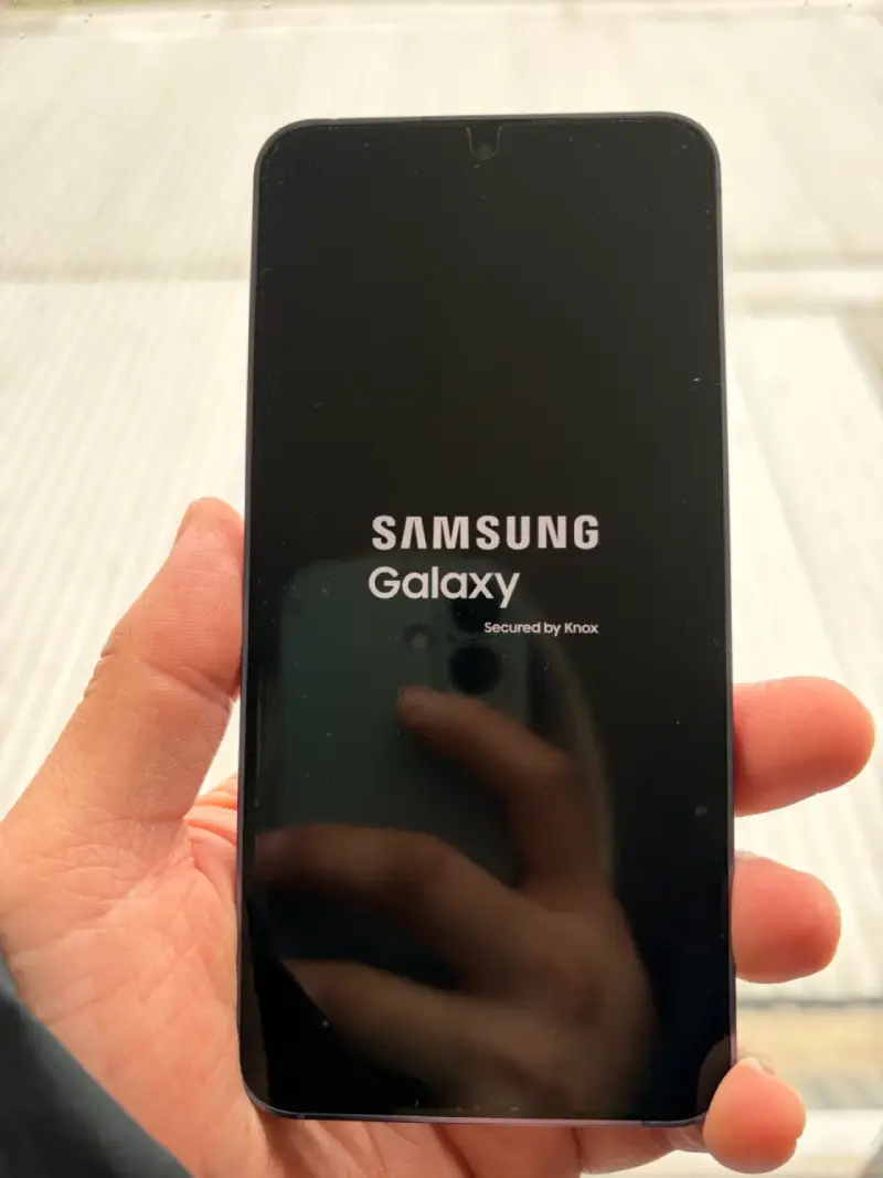Samsung Galaxy S24 Violeta 128GB - 3