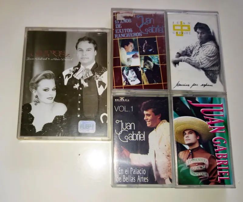 Colección de Cassettes de Música Variada - 1