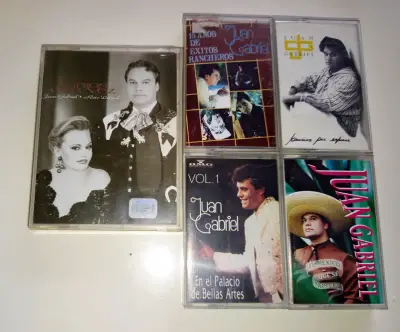 Colección de Cassettes de Música Variada - miniatura 1