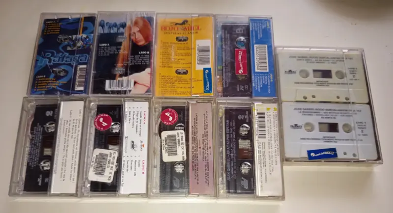 Colección de Cassettes de Música Variada - 6
