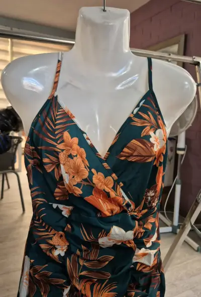 Vestido floral ajustado Shein - miniatura 3