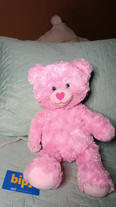 Peluche oso rosado suave y adorable - miniatura 1