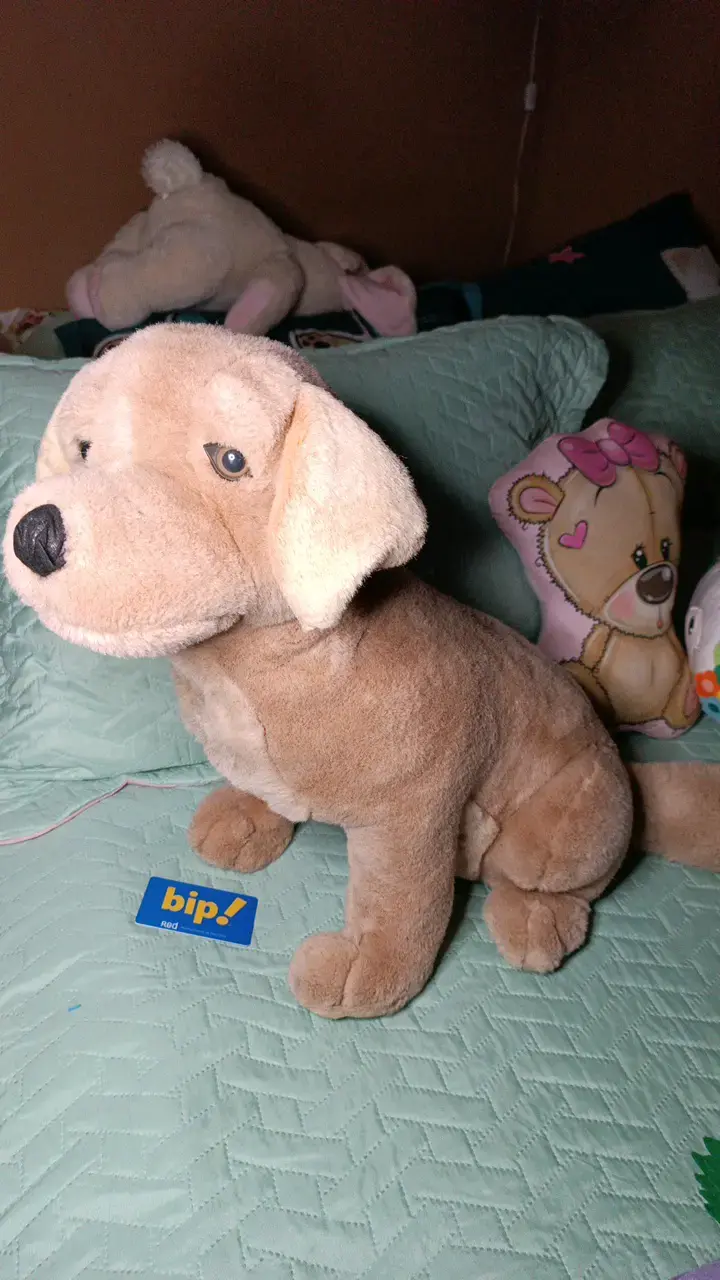 Peluche de perro grande beige suave - 1