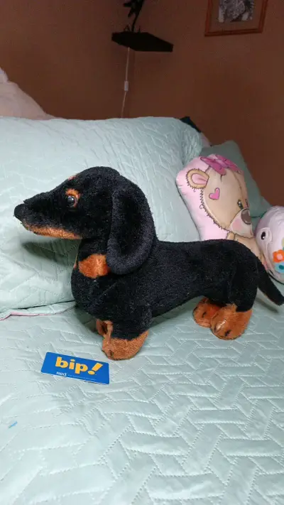 Peluche perro salchicha negro y café - miniatura 1