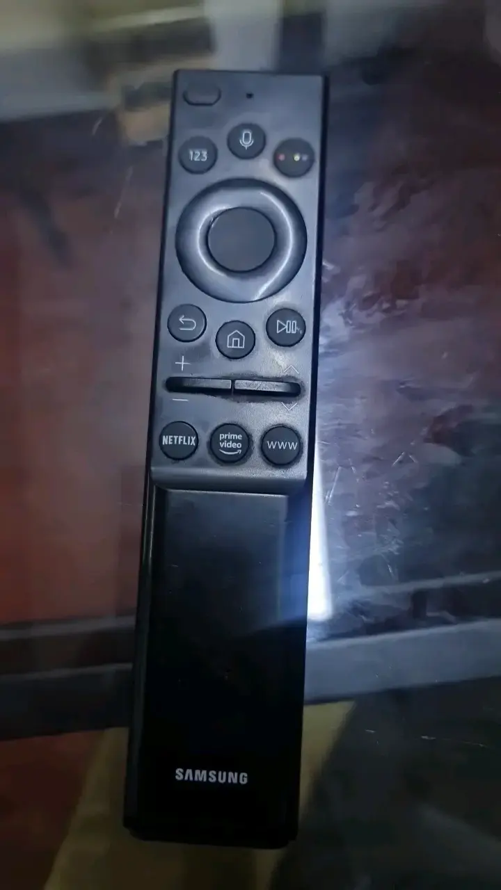 Televisor Samsung Smart TV 43 pulgadas - 2