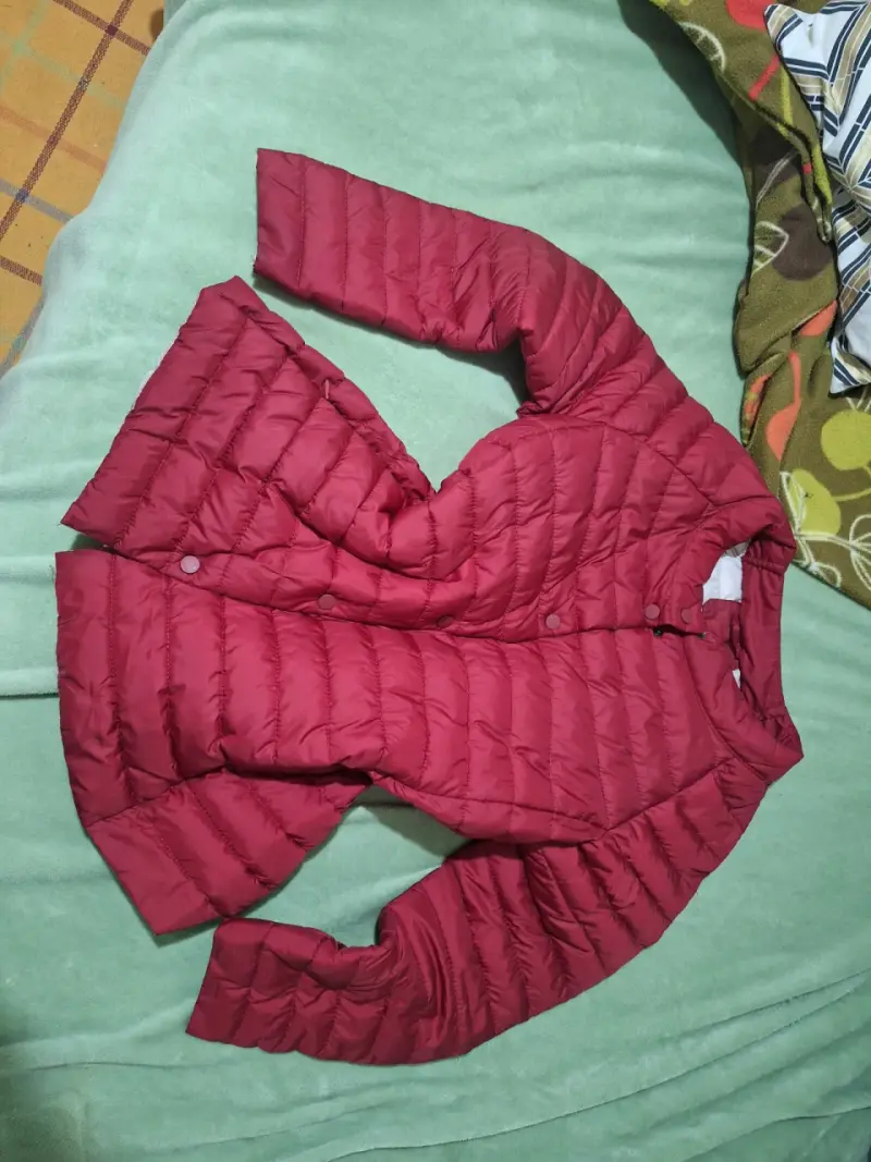 Chaqueta acolchada roja para mujer Lineatre - 2