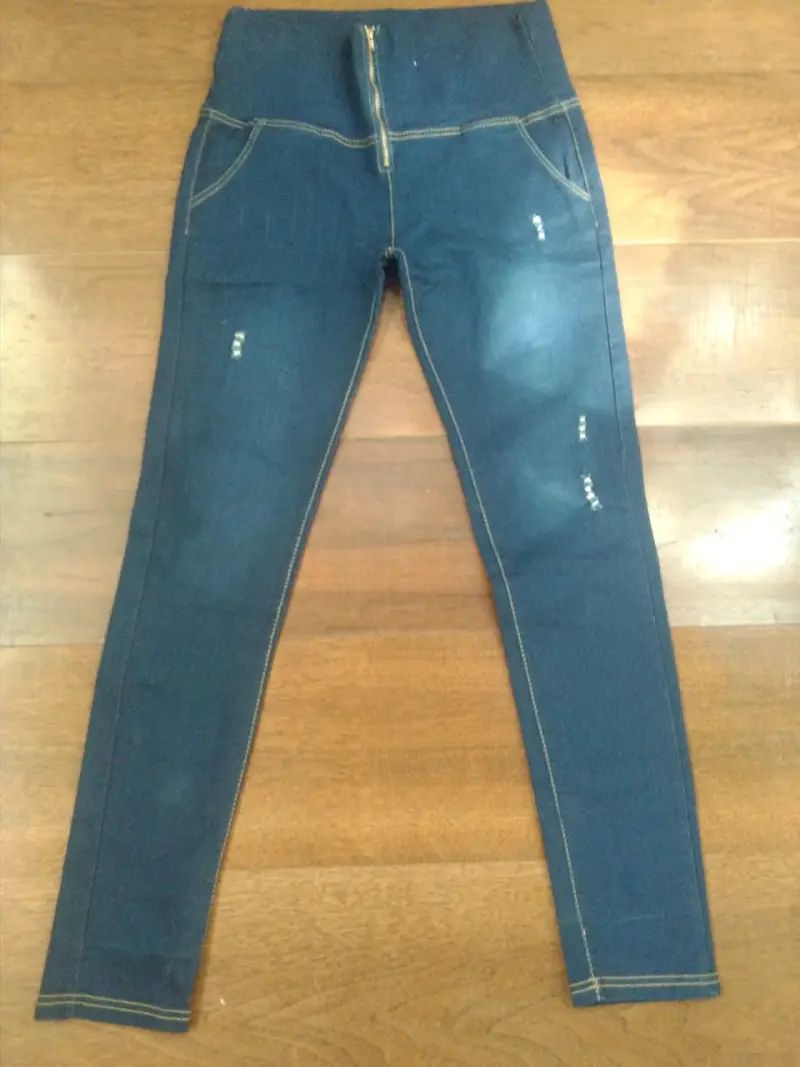 Jeans Colombianos De Tiro Alto (JIAYA) Talla M - 3