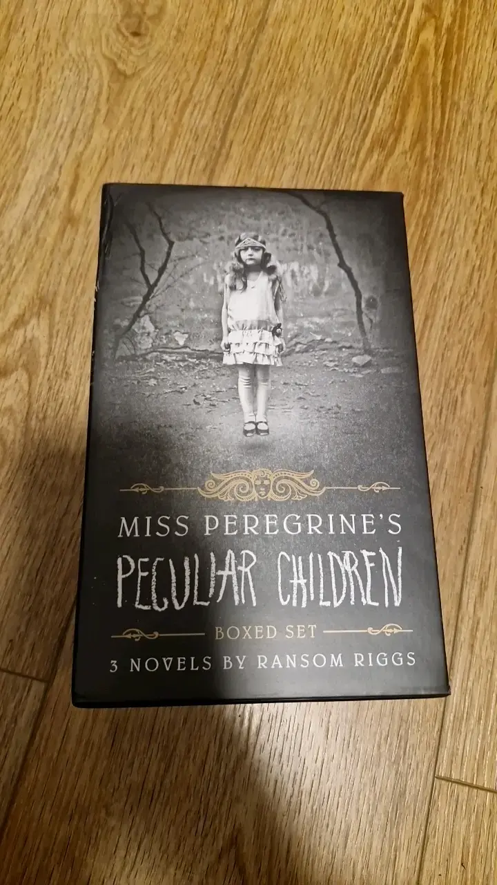 Set de libros Miss Peregrine's Peculiar Children - 1