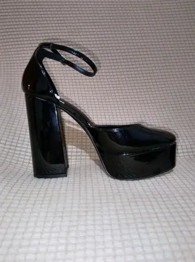 Zapatos de tacón alto negros charol - miniatura 4