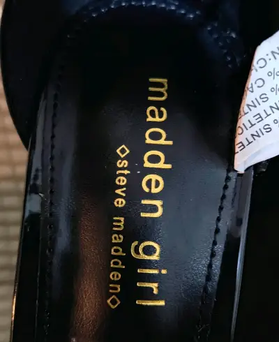 Zapatos de tacón alto negros charol - miniatura 6