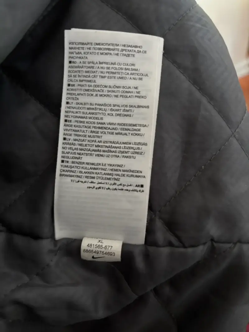 Chaqueta Nike talla M adulto - 4