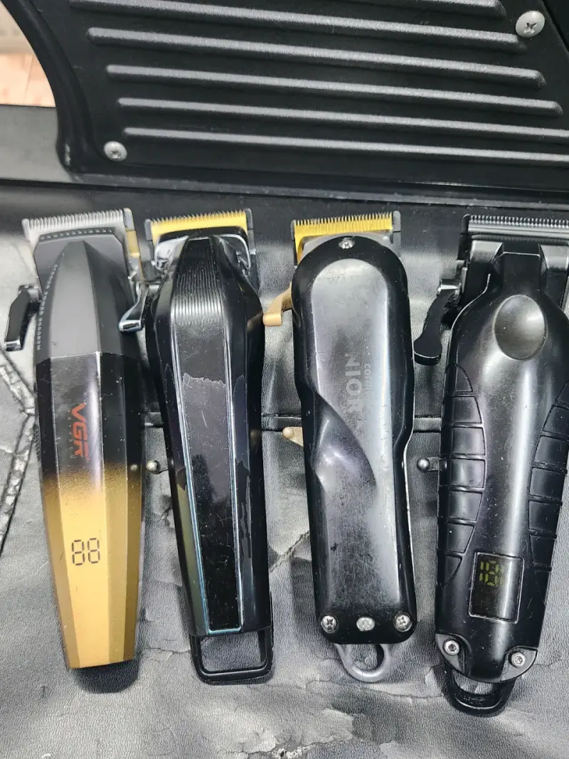 Set de cortapelos eléctricos VGR y Wahl - 2
