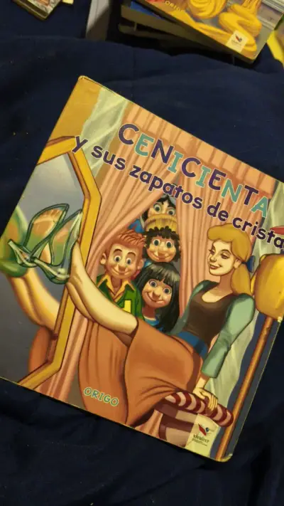 'Cenicienta y sus zapatos de cristal - miniatura 1
