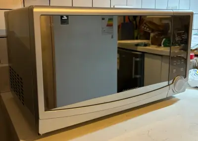 Microondas Daewoo de 31 litros espejado - miniatura 3