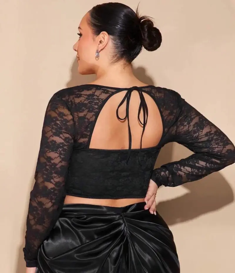 Top corset negro de encaje con mangas largas - 2