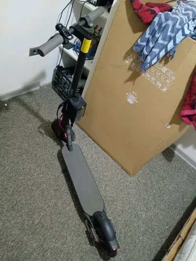 Scooter eléctrico plegable con luces LED - miniatura 2