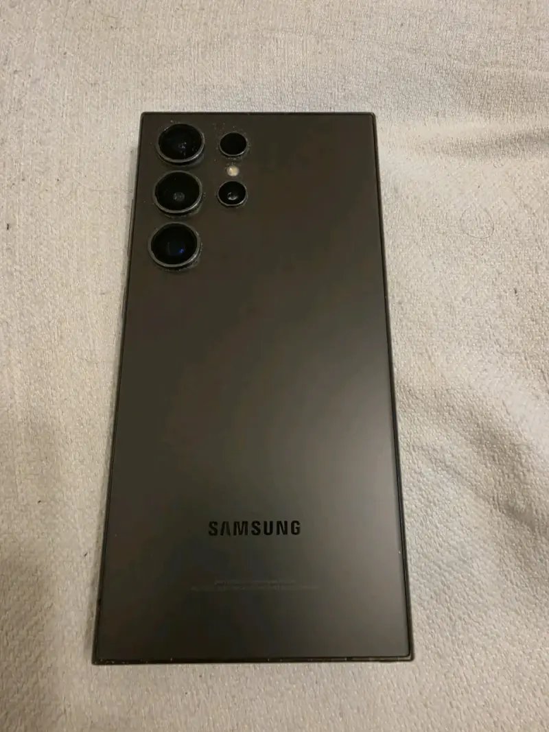 Samsung Galaxy S24 Ultra EXCELENTE ESTADO - 2